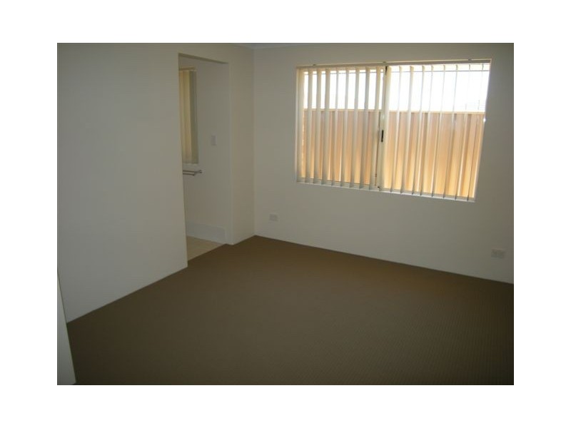 24 Jeffrey Loop, Brookdale WA 6112