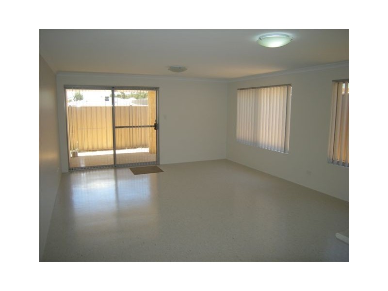 25 Jeffrey Loop, Brookdale WA 6112