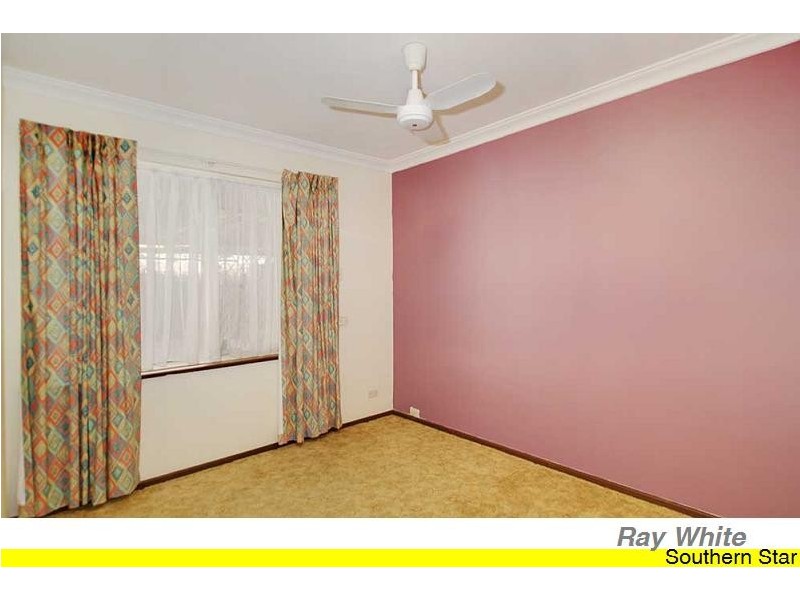 18 Banksia Road, Camillo WA 6111