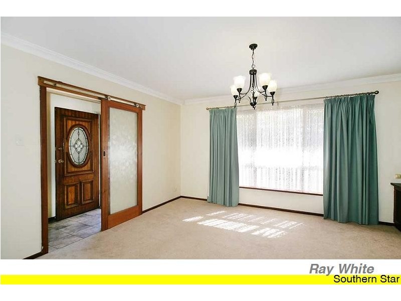 18 Banksia Road, Camillo WA 6111