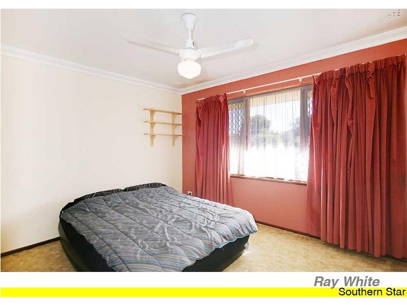 18 Banksia Road, Camillo WA 6111