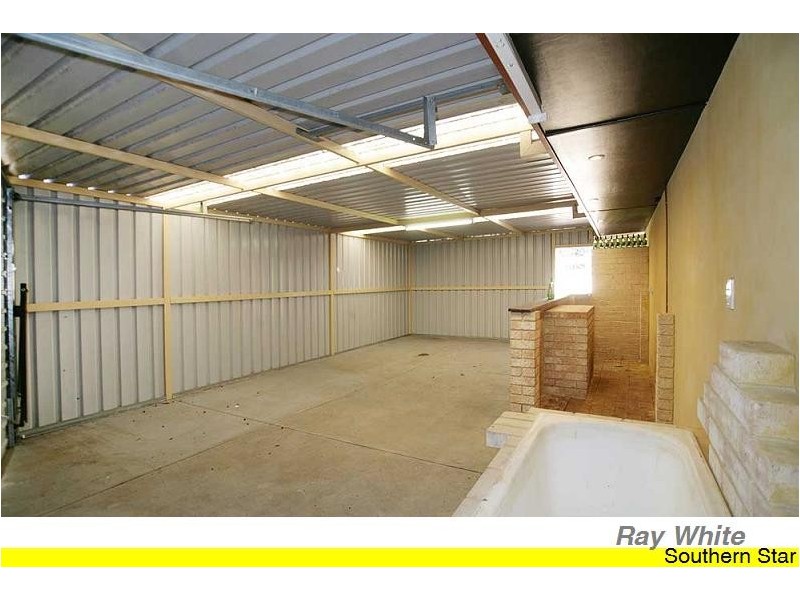 18 Banksia Road, Camillo WA 6111