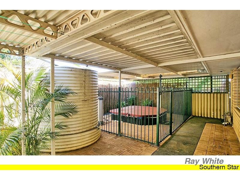 18 Banksia Road, Camillo WA 6111