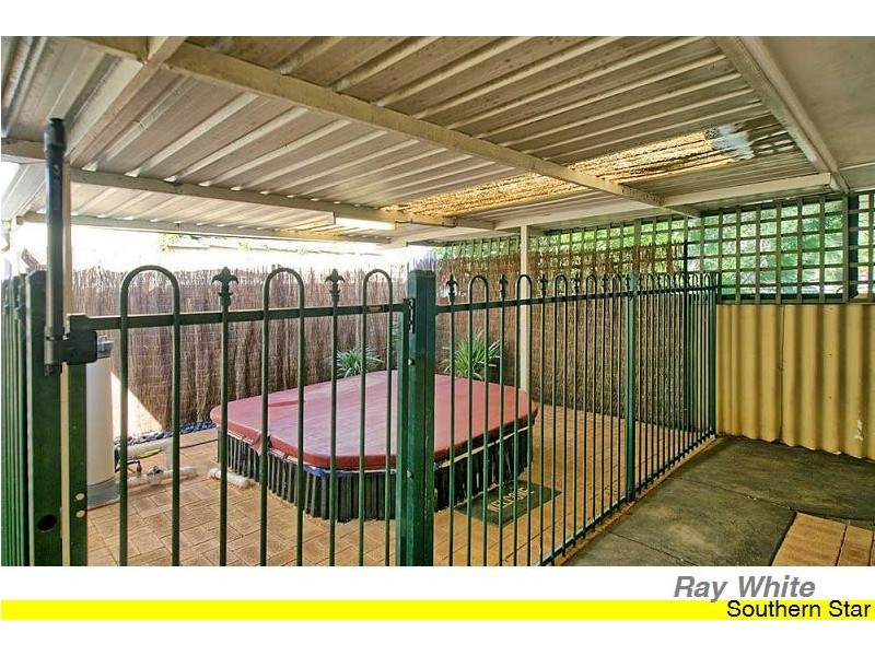 18 Banksia Road, Camillo WA 6111