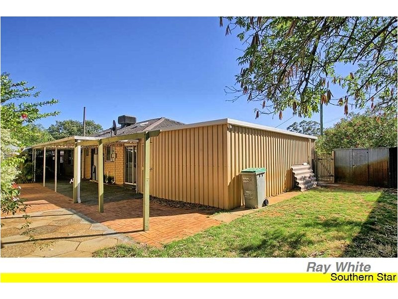 18 Banksia Road, Camillo WA 6111