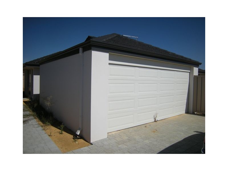 72 Chiltern Ave, Brookdale WA 6112