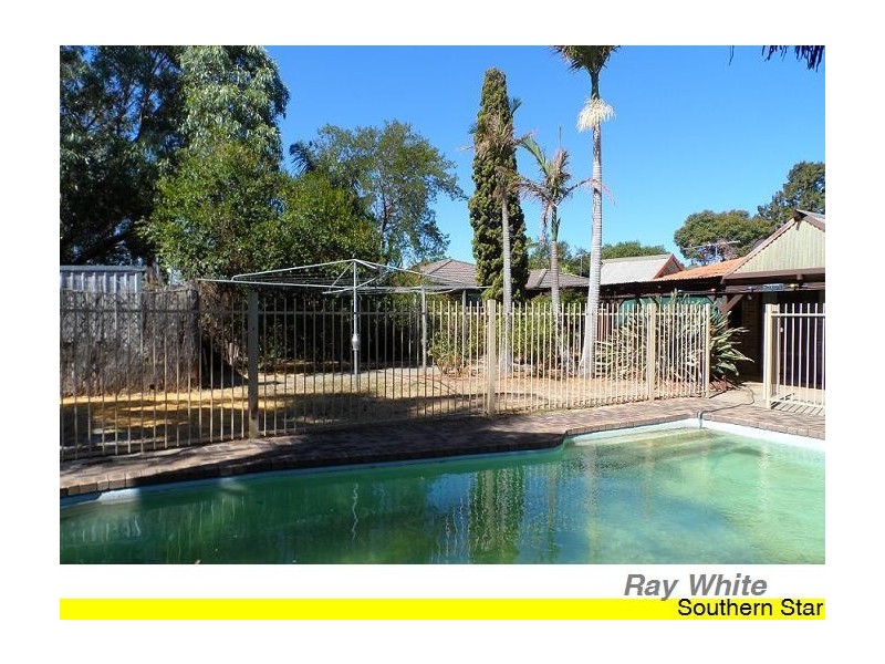 10 Cowra Court, Armadale WA 6112