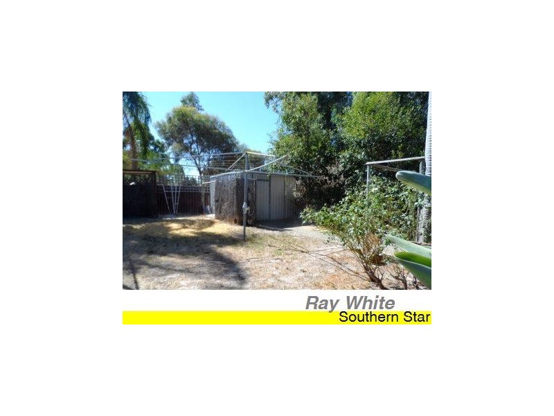 10 Cowra Court, Armadale WA 6112