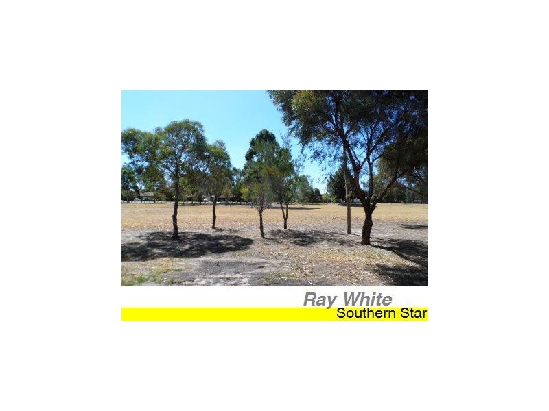 10 Cowra Court, Armadale WA 6112