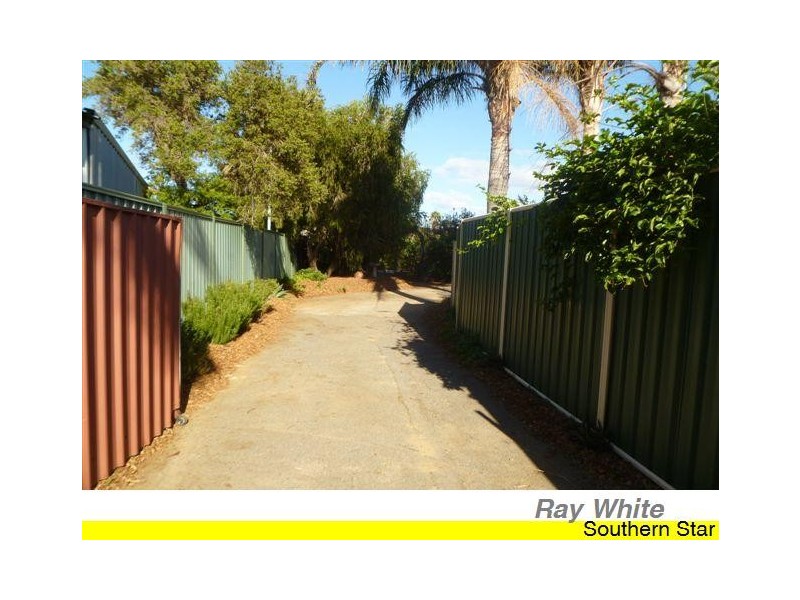 6 Cowra Court, Armadale WA 6112