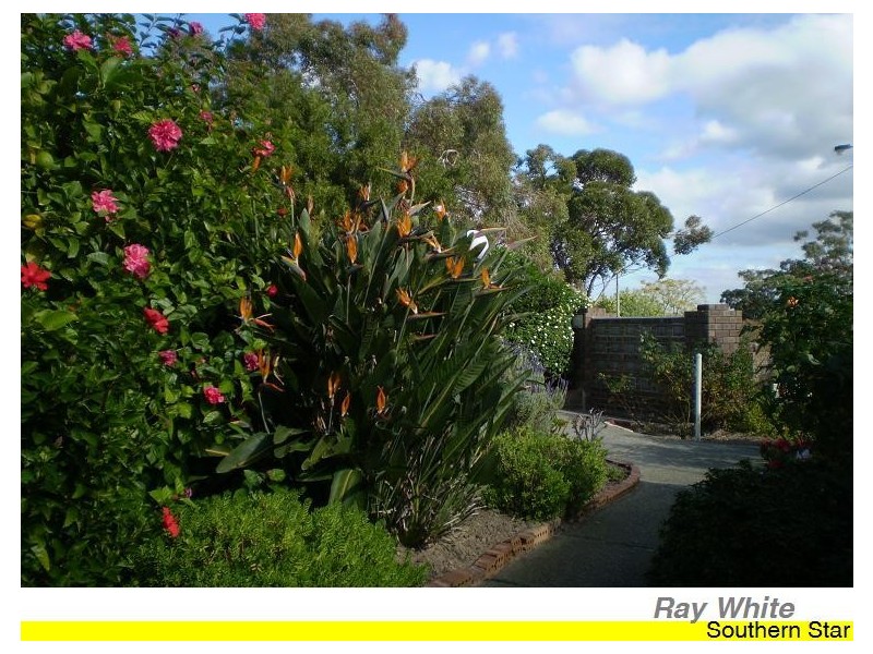 2/40 Lensham Place, Armadale WA 6112