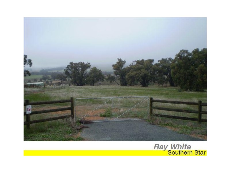 18 Mellows Road, Wandering WA 6308