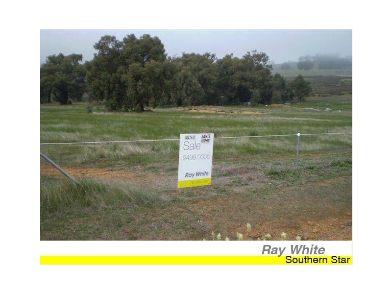 18 Mellows Road, Wandering WA 6308