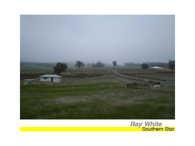 18 Mellows Road, Wandering WA 6308