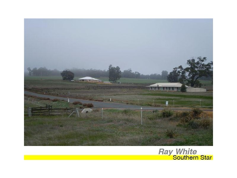 18 Mellows Road, Wandering WA 6308