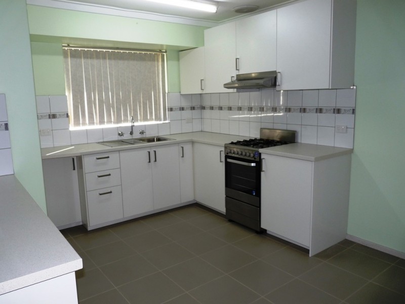 11 Werndley Street, Armadale WA 6112