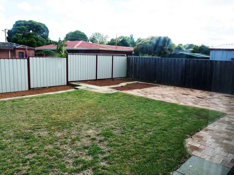 11 Werndley Street, Armadale WA 6112