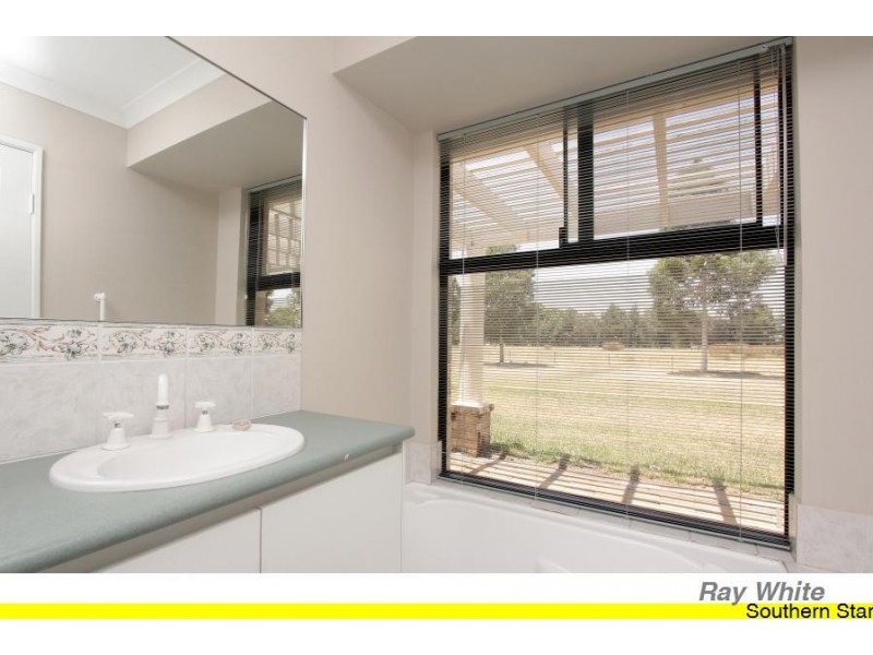 754 Rowley Road, Oakford WA 6121