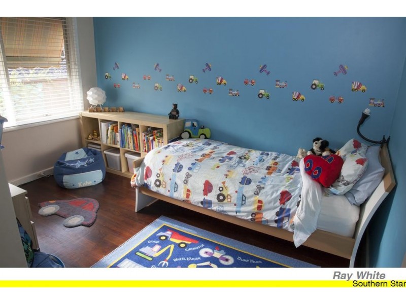 24 Peter Street, Kelmscott WA 6111