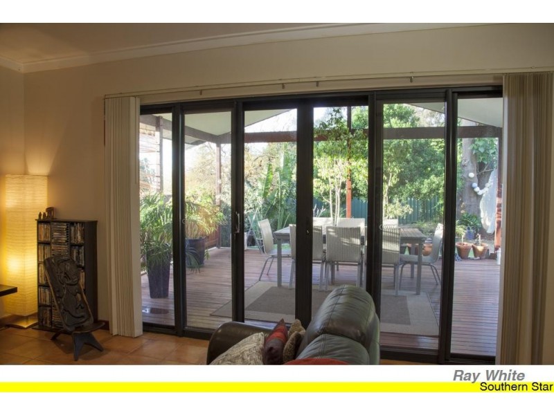 24 Peter Street, Kelmscott WA 6111