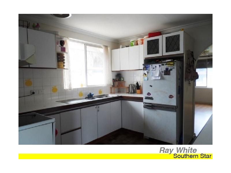 8 Pigott Street, Armadale WA 6112