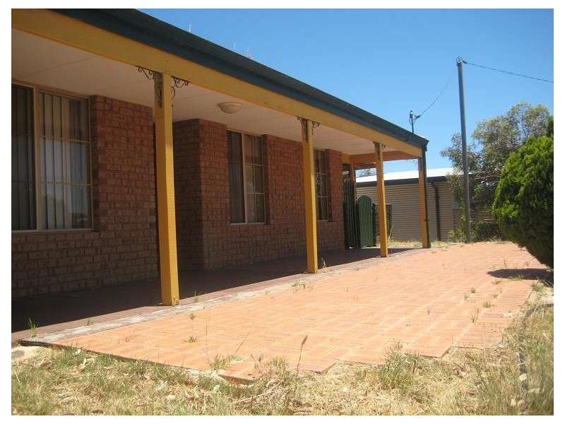 14 Amethyst Crescent, Mount Richon WA 6112