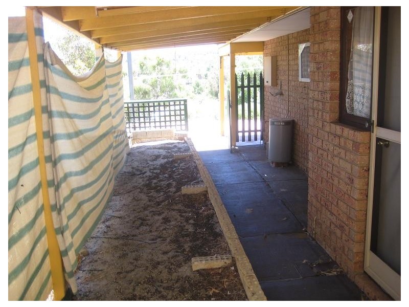 14 Amethyst Crescent, Mount Richon WA 6112