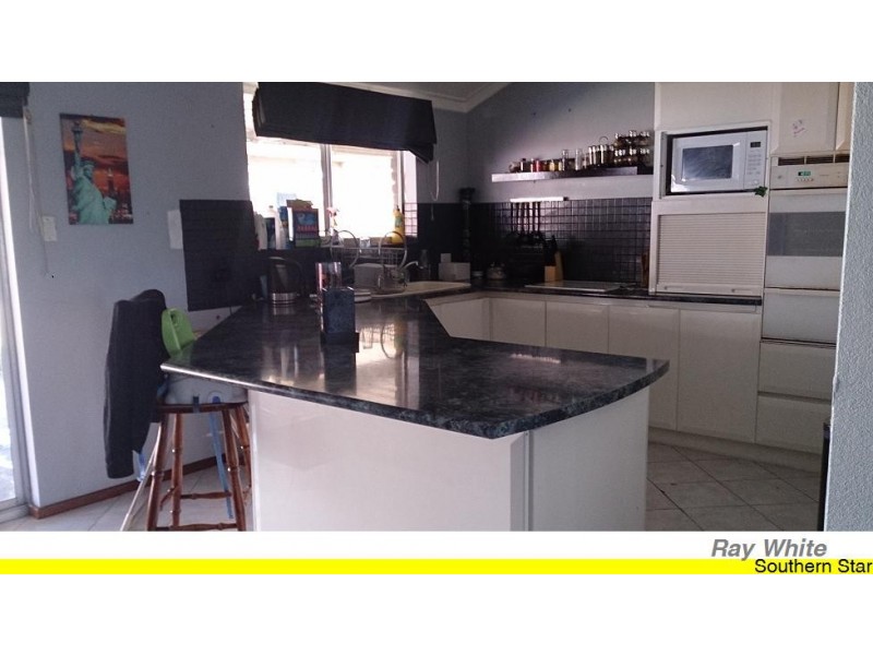 18 Faraday Street, Camillo WA 6111