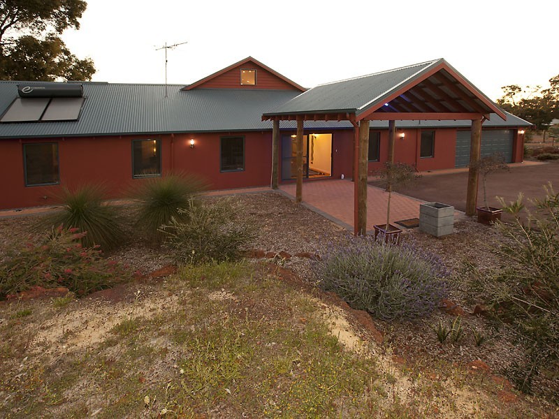12 Blissett Drive, Bedfordale WA 6112