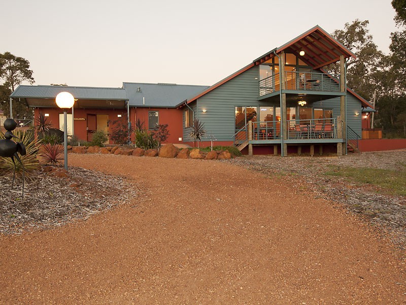 12 Blissett Drive, Bedfordale WA 6112