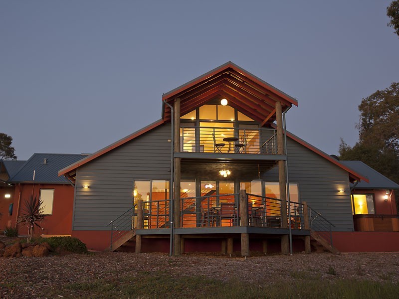 12 Blissett Drive, Bedfordale WA 6112