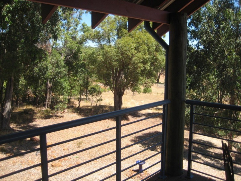 12 Blissett Drive, Bedfordale WA 6112