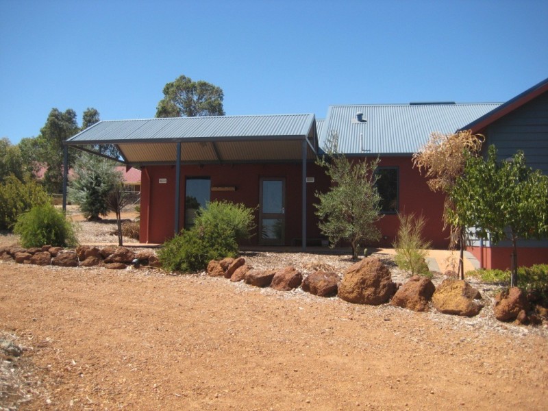 12 Blissett Drive, Bedfordale WA 6112