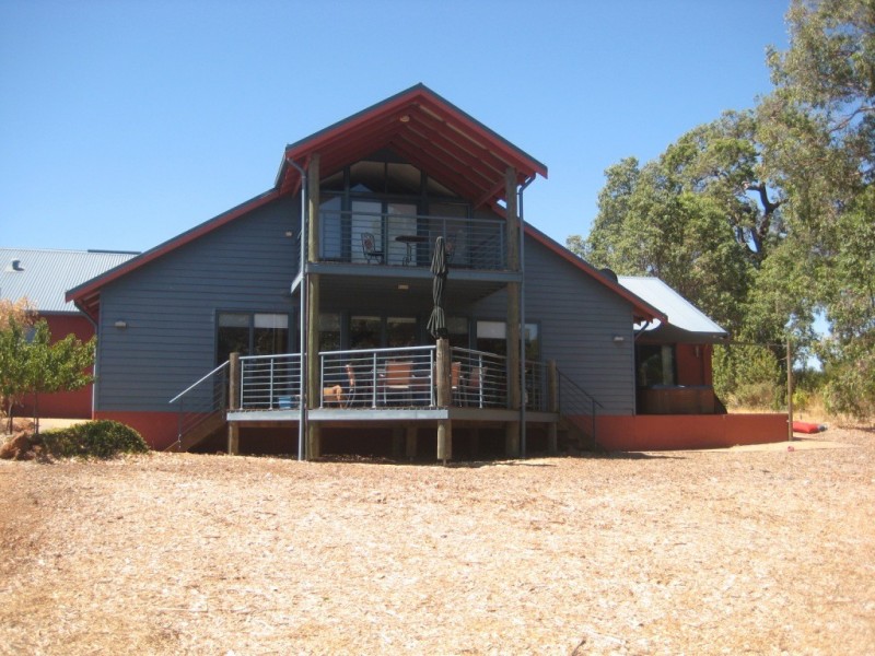 12 Blissett Drive, Bedfordale WA 6112