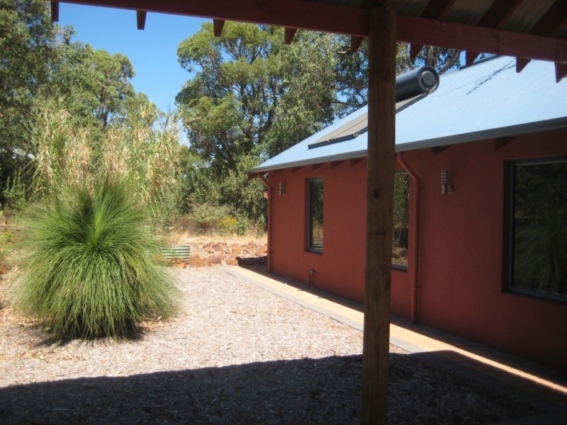 12 Blissett Drive, Bedfordale WA 6112