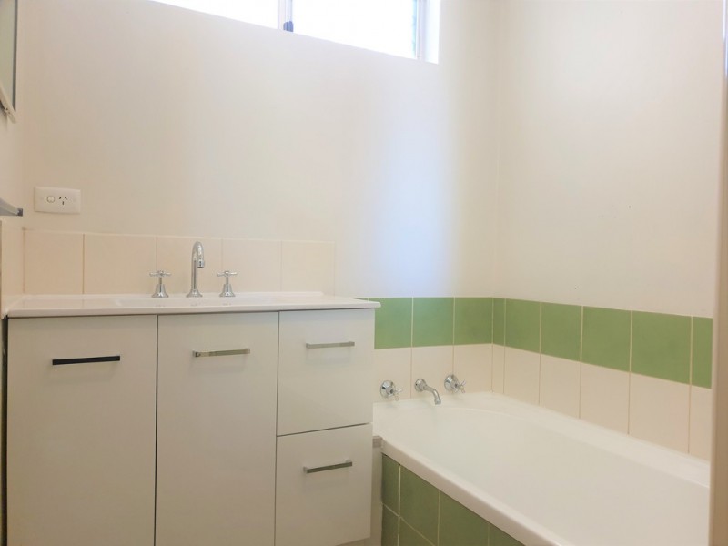 29 Burrowa Street, Armadale WA 6112