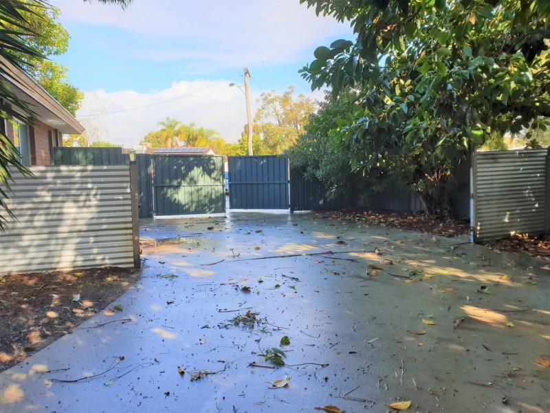 29 Burrowa Street, Armadale WA 6112