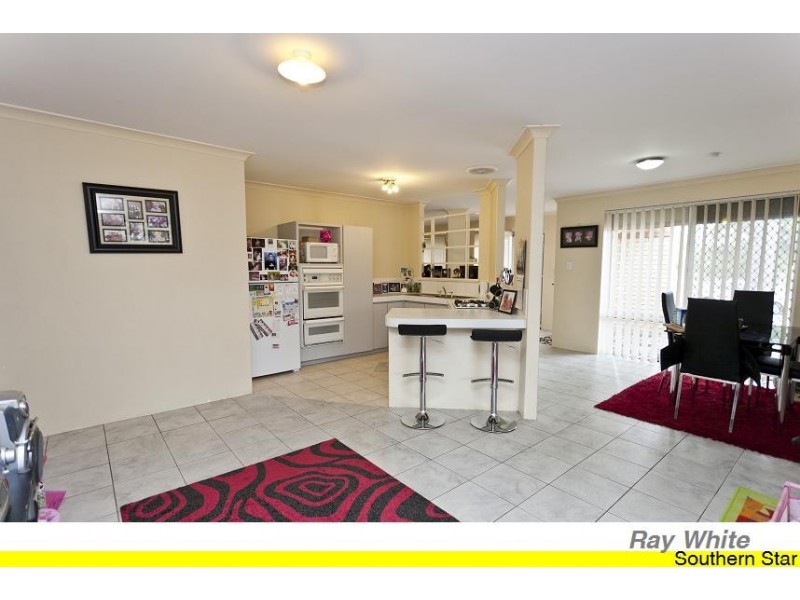 30 Hemingway Drive, Camillo WA 6111