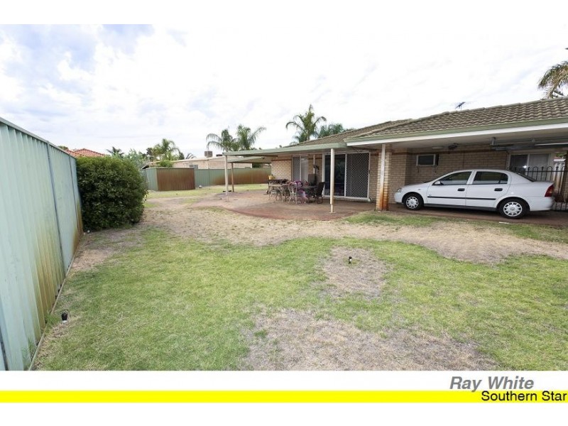 30 Hemingway Drive, Camillo WA 6111