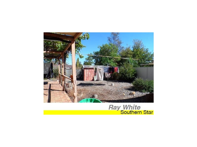 4 Smith Close, Armadale WA 6112