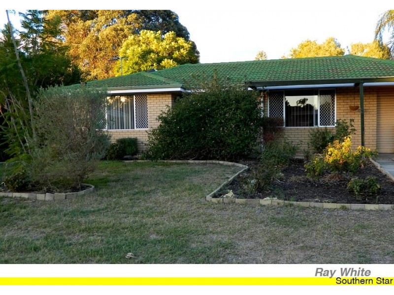 6 Silver Mallee Close, Camillo WA 6111