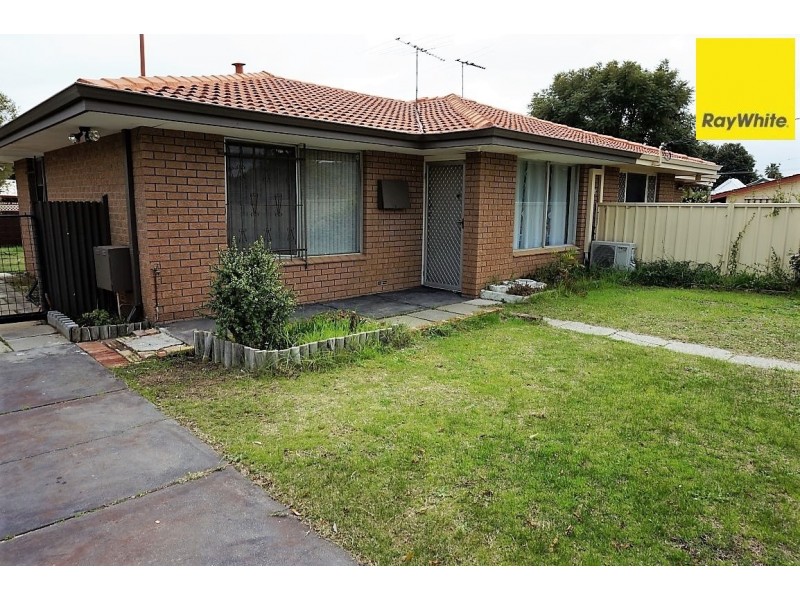 9 Hakea Road, Camillo WA 6111