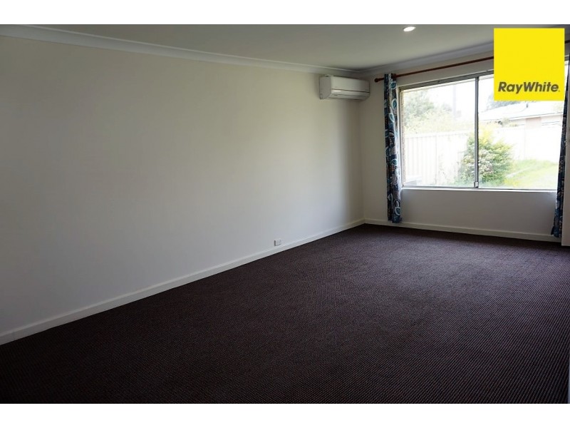 9 Hakea Road, Camillo WA 6111