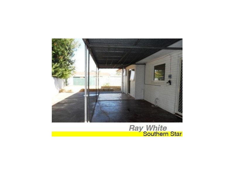 7 Megan Way, Camillo WA 6111