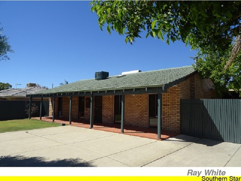 16 Elanora Road, Armadale WA 6112