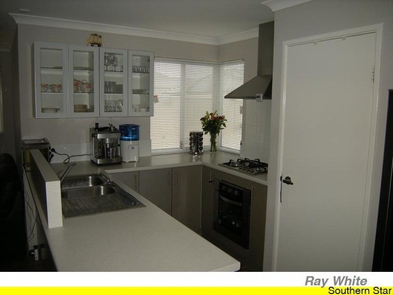 16 Trotman Court, Brookdale WA 6112