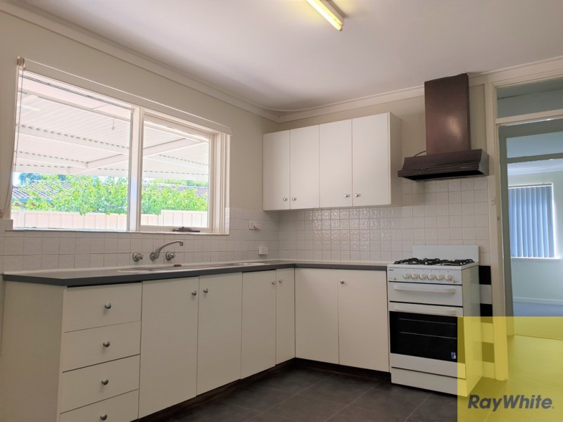 14 McCarthy Street, Armadale WA 6112