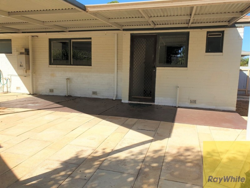 14 McCarthy Street, Armadale WA 6112