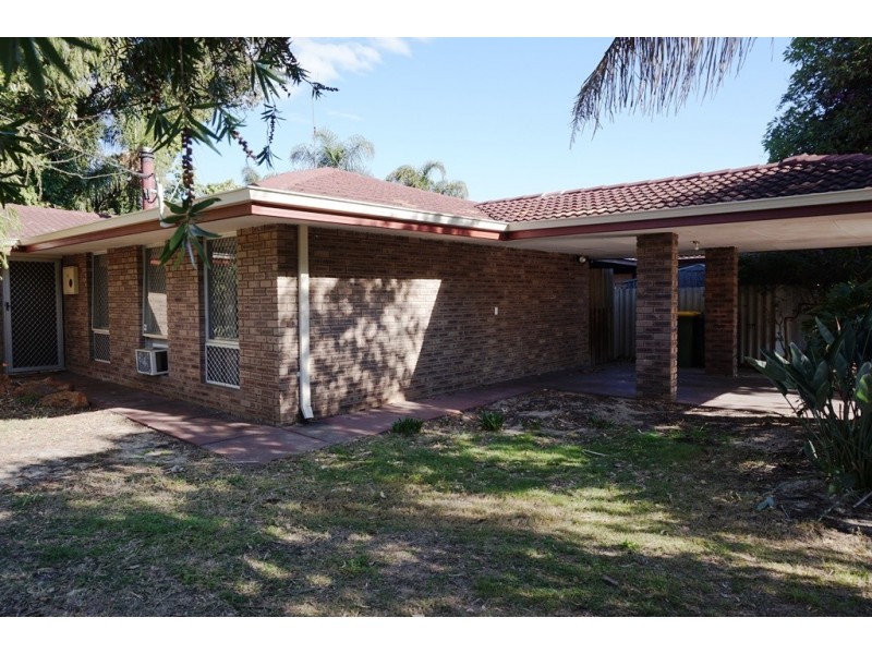 22 Dollis Way, Camillo WA 6111