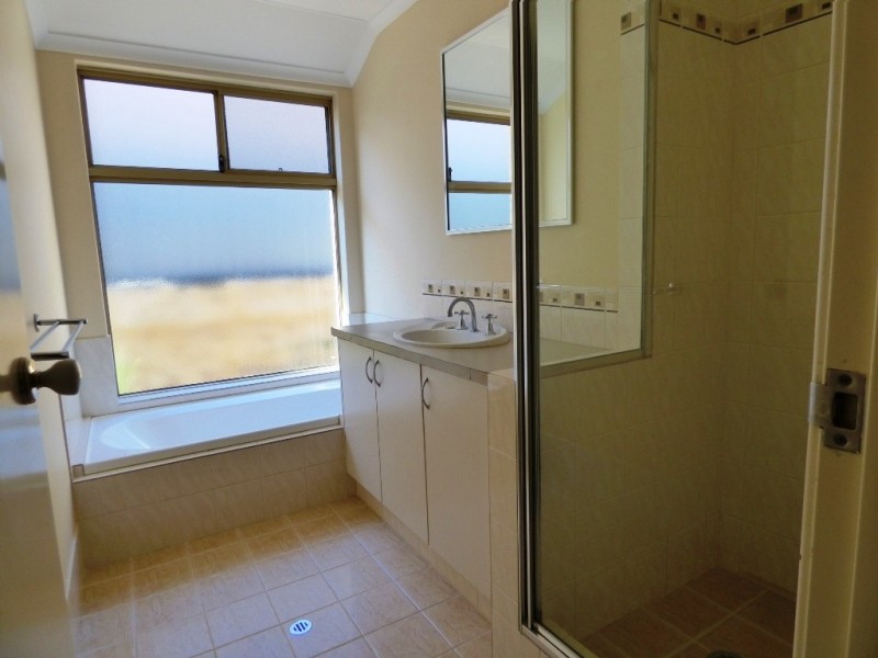 4 Bofors Lane, Byford WA 6122